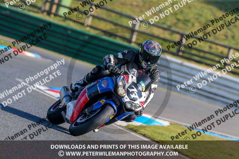 PJM Wedding Photography;enduro digital images;event digital images;eventdigitalimages;mallory park;mallory park photographs;mallory park trackday;mallory park trackday photographs;no limits trackdays;peter wileman photography;racing digital images;trackday digital images;trackday photos